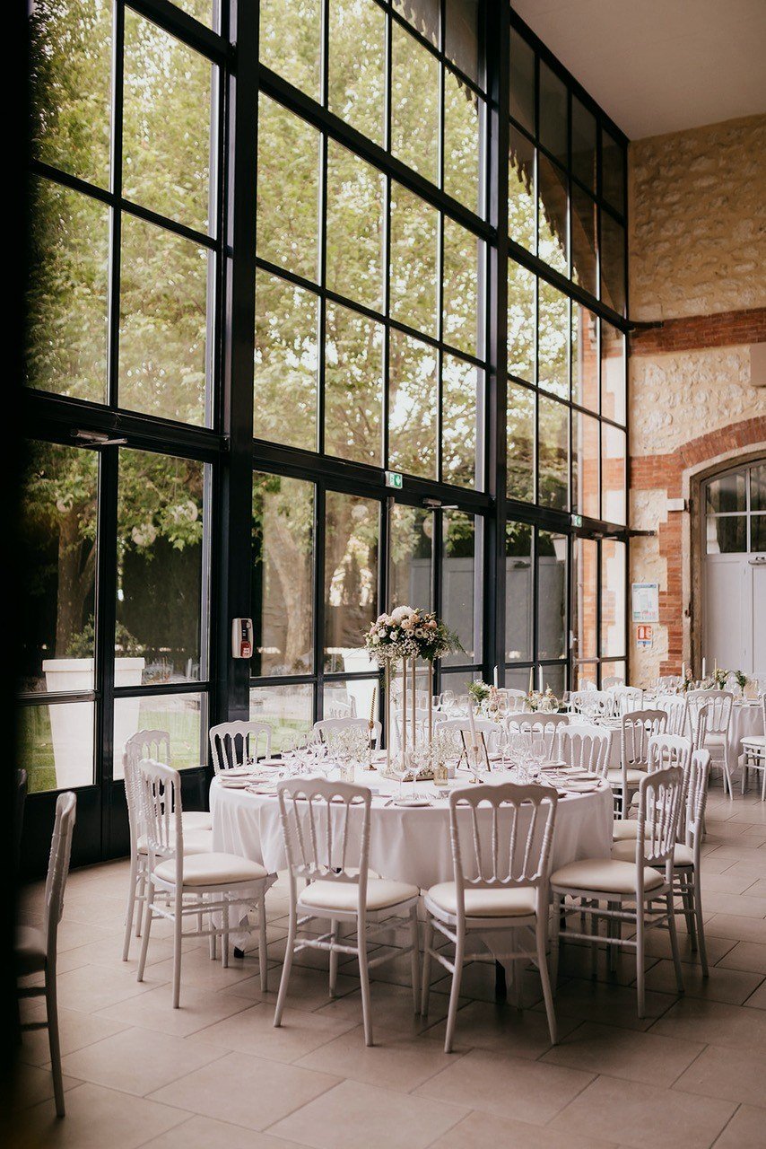 La Verrière dressée pour un dîner de mariage